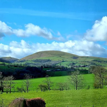 Horse & Farrier Pub דירה Dacre (Cumbria)